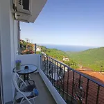 Rivet's House