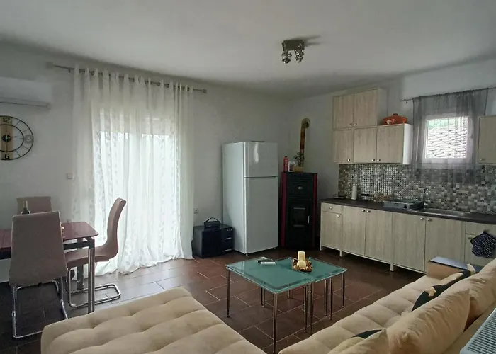 Rivet's House 펜션 자고라