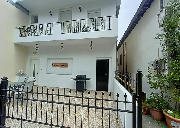 펜션 Rivet's House 자고라